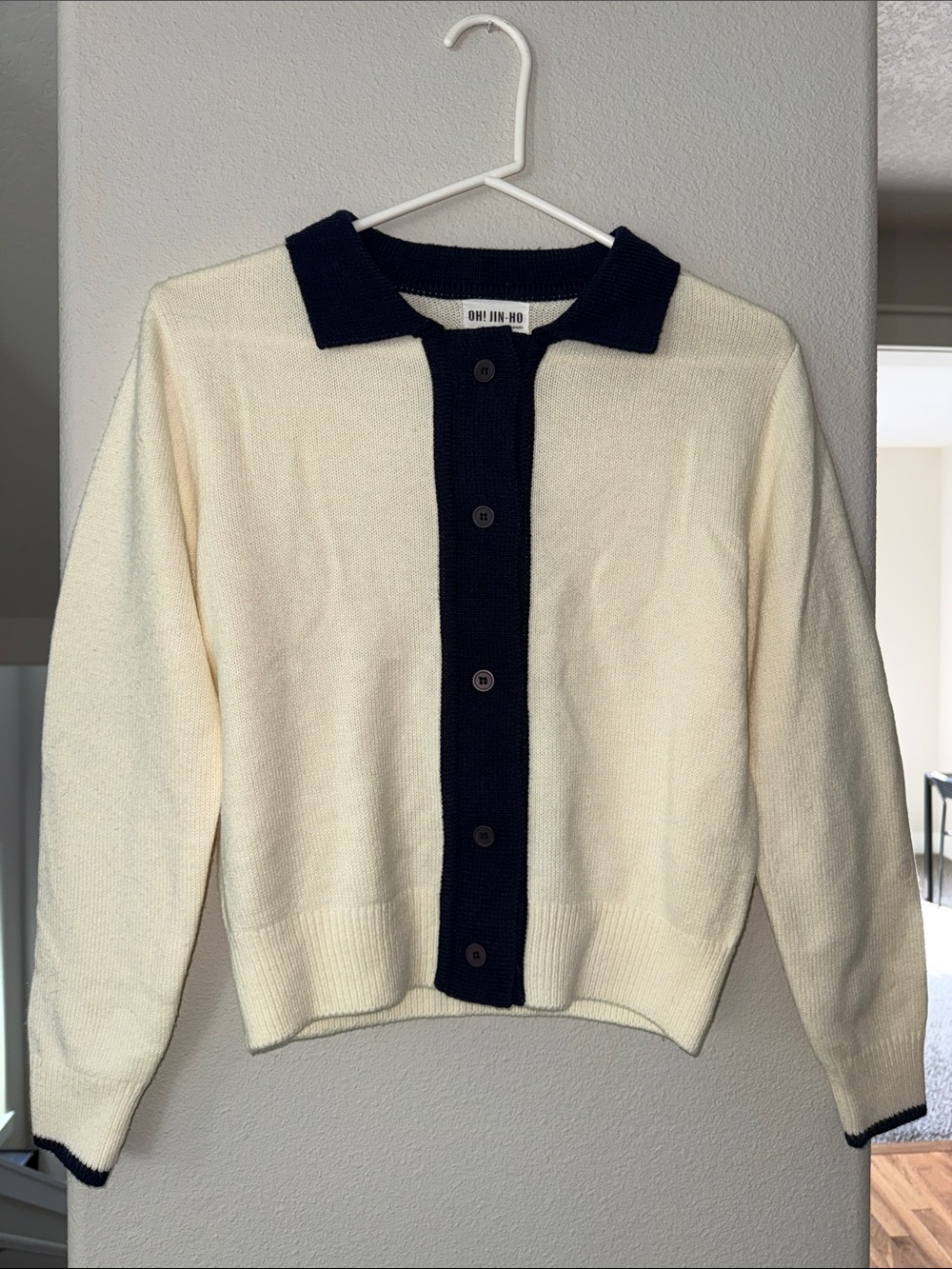 PREPPY CUTIE Ivory + Navy Blue Contrast Collar Cardigan Sweater SMALL